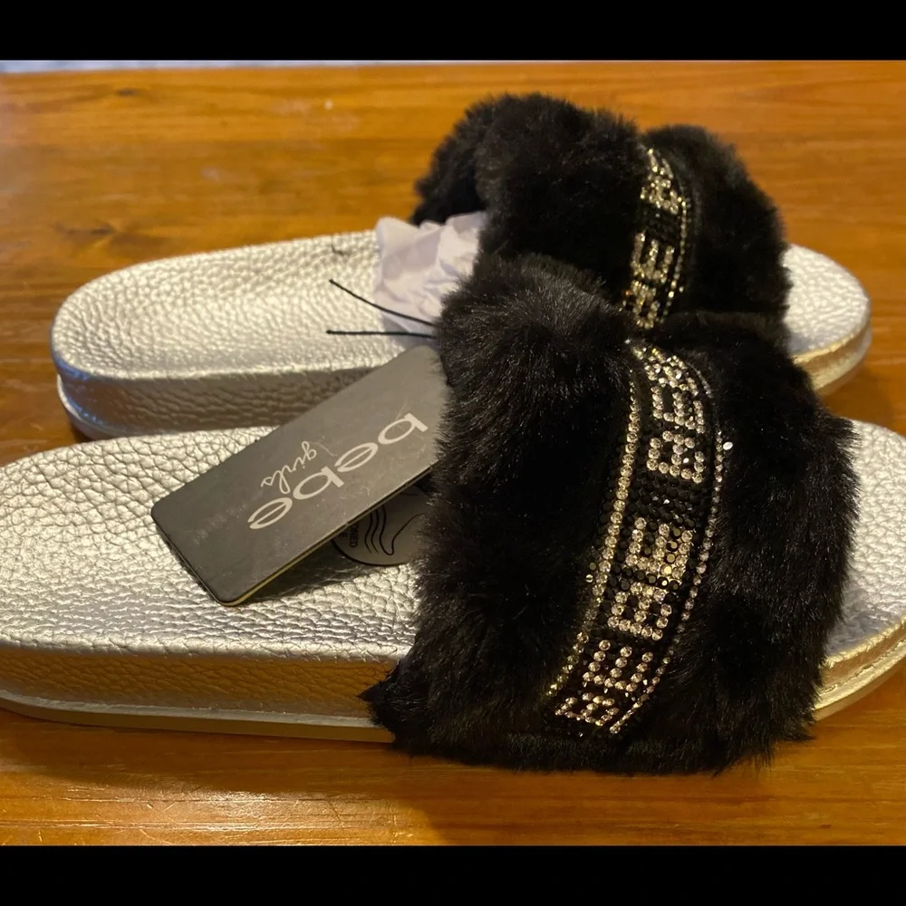 NWT Girl’s Black Faux Fur Silver Rhinestone BeBe Nonskid Slides Shoes 2/3 Large
